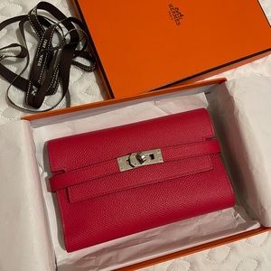 HERMES Rose Extreme Kelly Medium Fold Out Wallet